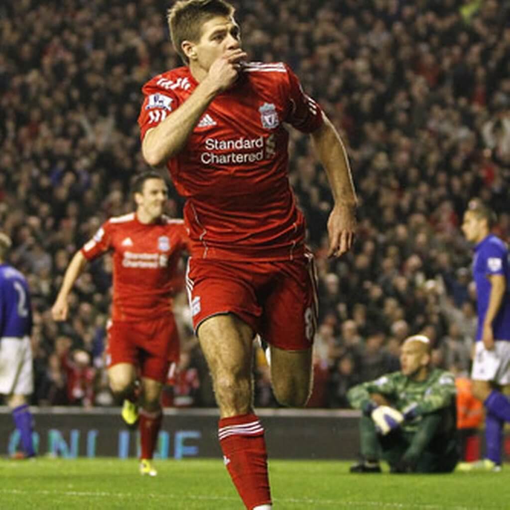 สัมภาษณ์พิเศษ ผู้โชคดีได้รับตั๋วแดงเดือด The Match จาก 188BET steven gerrard celebrates scoring against everton 934602654 1024x1024 - สัมภาษณ์พิเศษ ผู้โชคดีได้รับตั๋วแดงเดือด The Match จาก 188BET