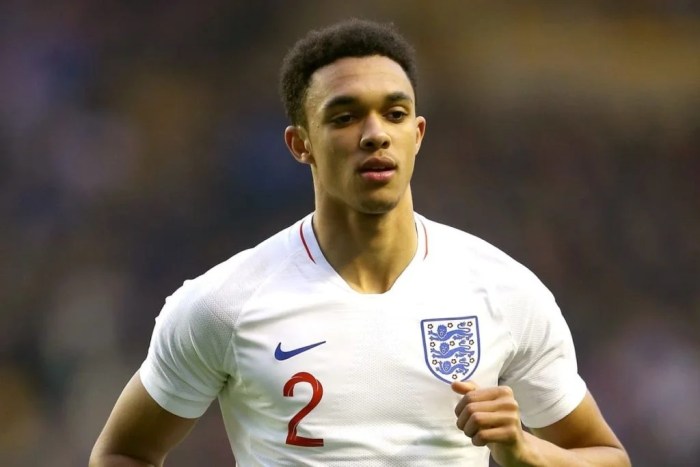 5 แข้งอายุน้อยสุดในบอลโลก 5 trent 1024x683 - 5 นักเตะที่อายุน้อยที่สุดในศึกฟุตบอลโลก 2018